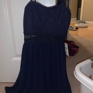 navy sweetheart neckline dress
